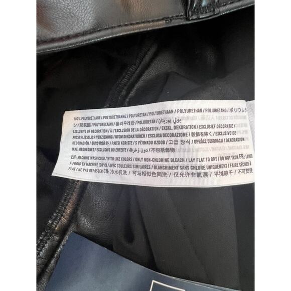 NWT Abercrombie & Fitch Black Ultra High Rise Faux Leather Straight Pants 16 - Picture 9 of 12